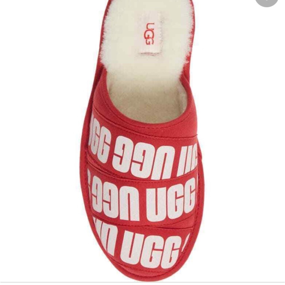 Ugg scuff graphic slippers size 9 NWT no box